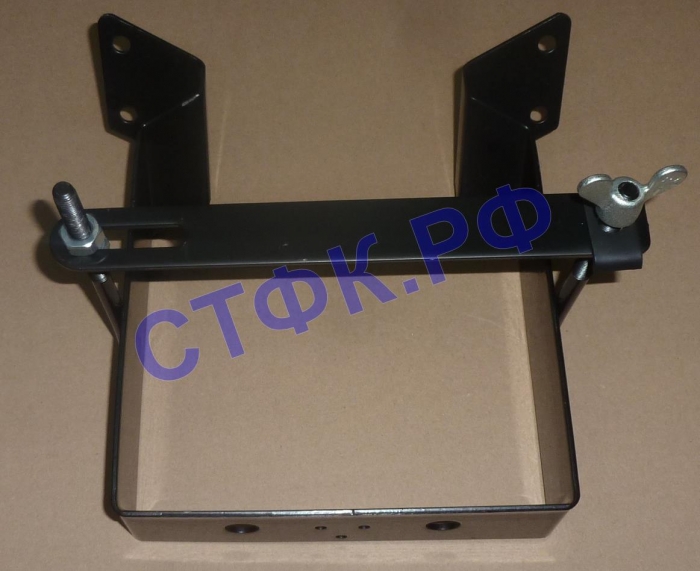 Держатель противооткатного клина в сб