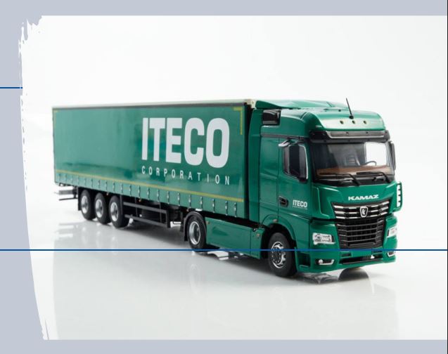 Масштабная модель КАМАЗ-54901 с полуприцепом НЕФАЗ-93341 Iteco в мягкой упаковке