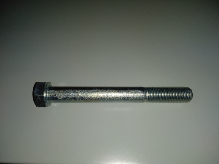 Болт М16*140 крепления стартера