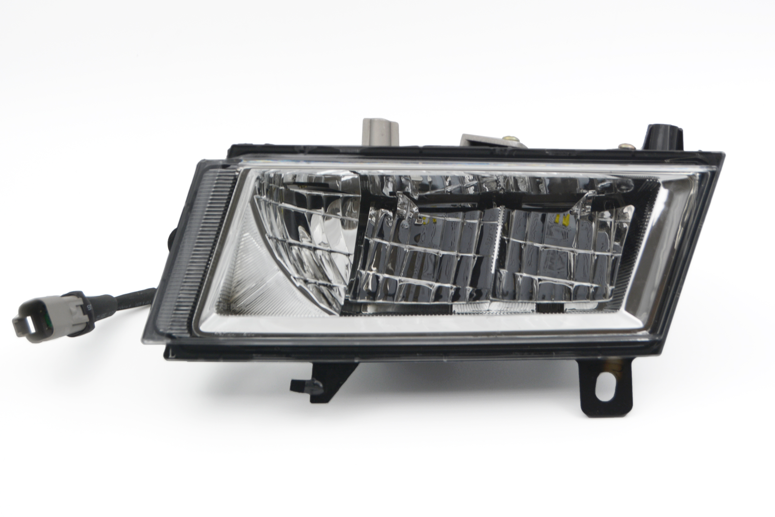 Фара противотуманная SCANIA левая 2018 > LED (OEM 2552714 L)