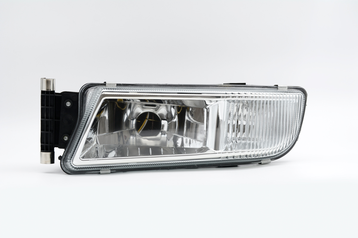 Фара противотуманная MAN TGX левая 2009 > (OEM 81251016521 L) (аналог SY-ML3006 L, 022.064)